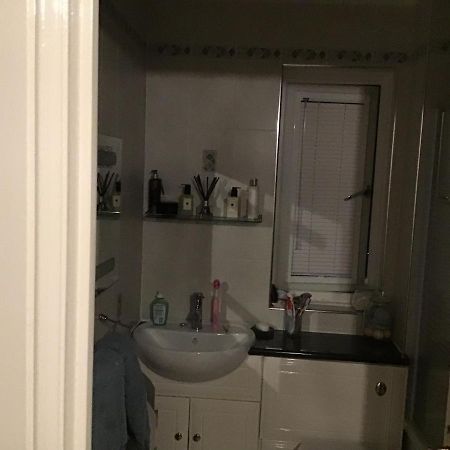 Erskine Apartment Dalmuir Екстериор снимка